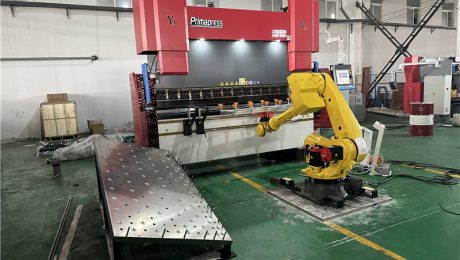 Automated metal plate cnc press brake bending robot