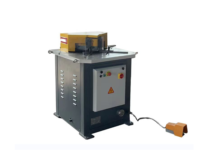 Hydraulic Corner Notching Machine